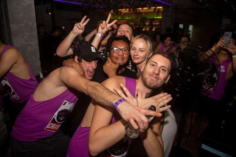 Mad Monkey Bangkok Pub Crawl - Who will enjoy this Bangkok night out
