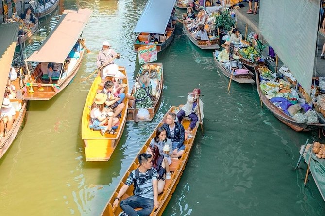 Maeklong Railway & Floating Market Tour (Private & All-Inclusive) - Wat Samphran and its giant dragon