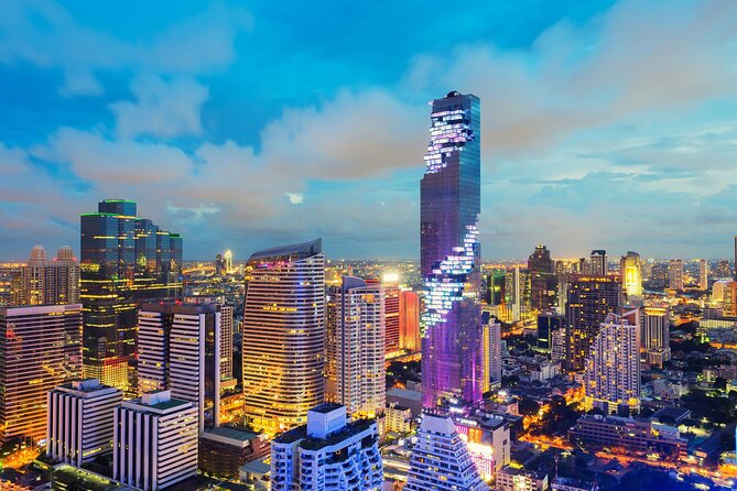 Mahanakhon Building Skywalk - Free Upgrade to Rooftop - The ride to floor 74