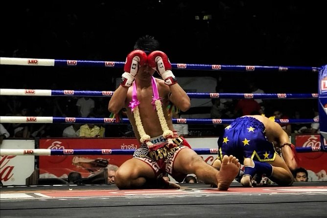 Muay Thai Boxing Show with Ringside Seats at Rajadamnern Stadium - What happens inside during the two to three hour program
