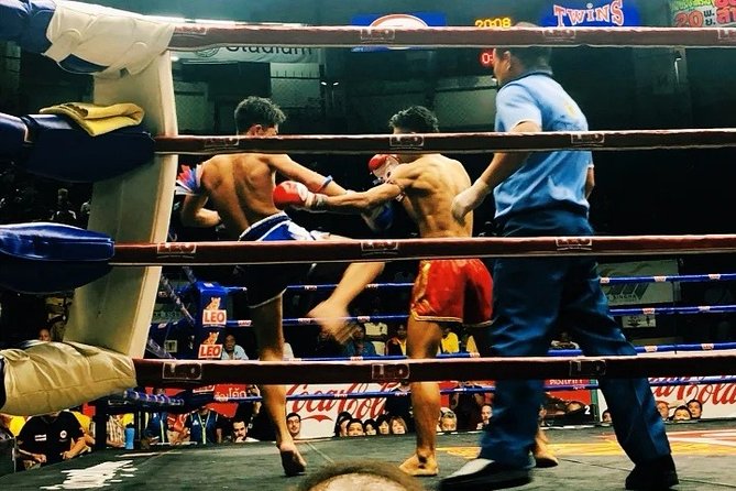 Muay Thai Boxing Show with Ringside Seats at Rajadamnern Stadium - Why the ringside sections matter