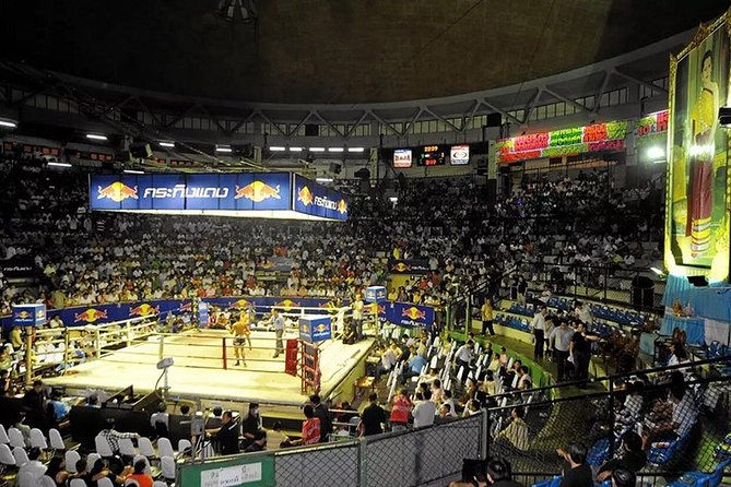Muay Thai Boxing Show with Ringside Seats at Rajadamnern Stadium - Food, drinks, and the VIP question