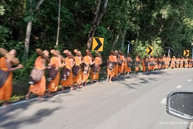 "No.1 Chiang Mai: Suthep N. Park Leisure walks & Mountain Biking" - Monthatan Waterfalls brings forest air first