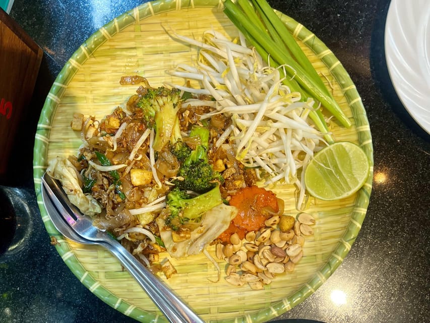 No Diet Club - Local food tour in Bangkok with many tastings - Timing, Walking, and What to Expect