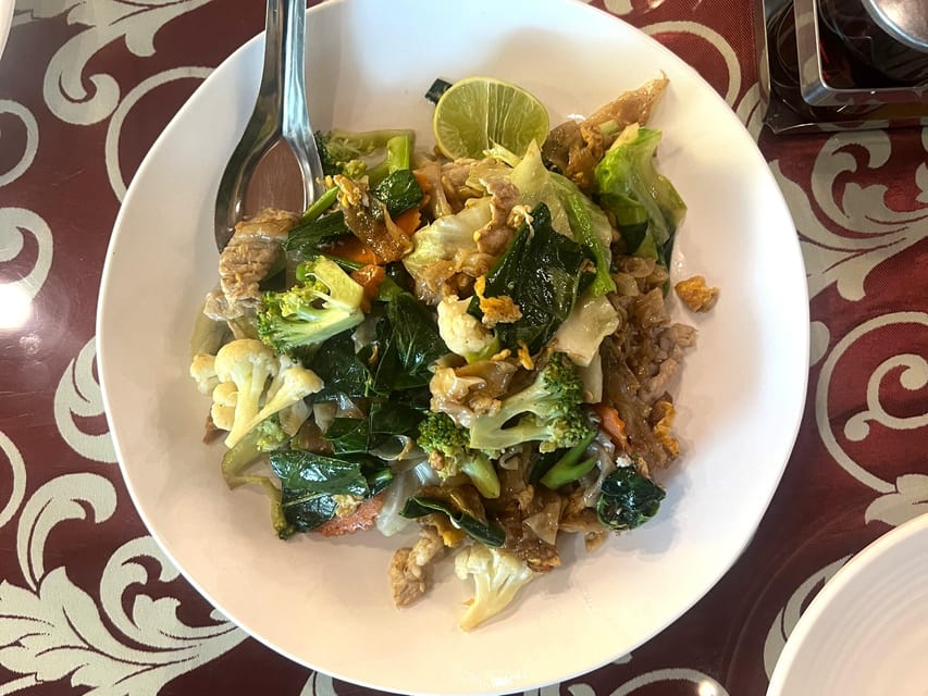 No Diet Club - Local food tour in Bangkok with many tastings - Who Will Enjoy This Food Walk Most