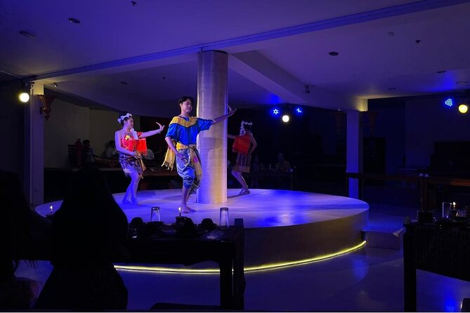 Nopparat’s Traditional Thai Dinner & Dance - The 30-minute classical dance program