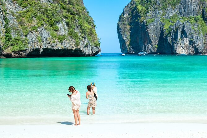 One Day Phi Phi, Maya And Khai Islands Adventure - Lunch beside the water on Phi Phi Don