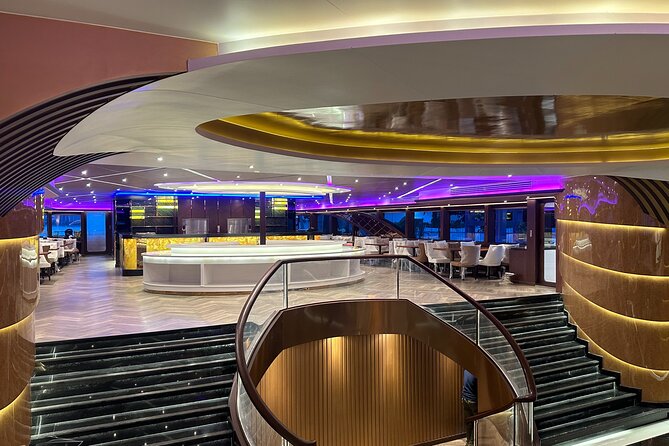 Opulence Buffet Dinner Cruise & Cultural Show - Seating, comfort, and crowd size