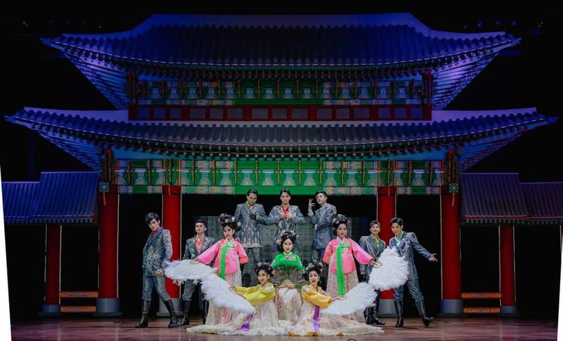 Pattaya: Alcazar Cabaret Show Admission Ticket - Thai themes meet international entertainment