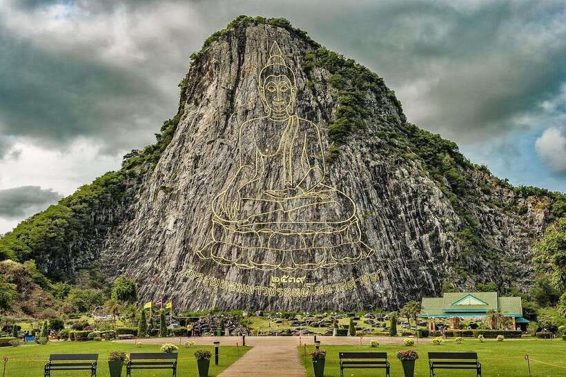 Pattaya: Buddha, Floating Market, Gems Museum Tour & Lunch - Laser Buddha Mountain and Kai Chi Chan