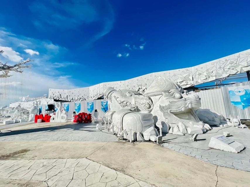 Pattaya: Frost Magical Ice of Siam Entry Ticket - The ice-carved glass and included drink