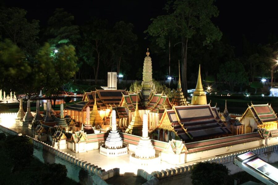 Pattaya: Mini Siam Entry Ticket - Practical Clothing and Entry Advice