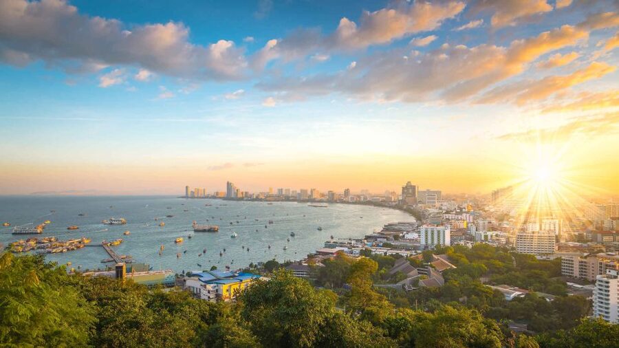 Pattaya: Private Customizeable City Highlights Tour & Driver - Jomtien Beach and the southern side of Pattaya
