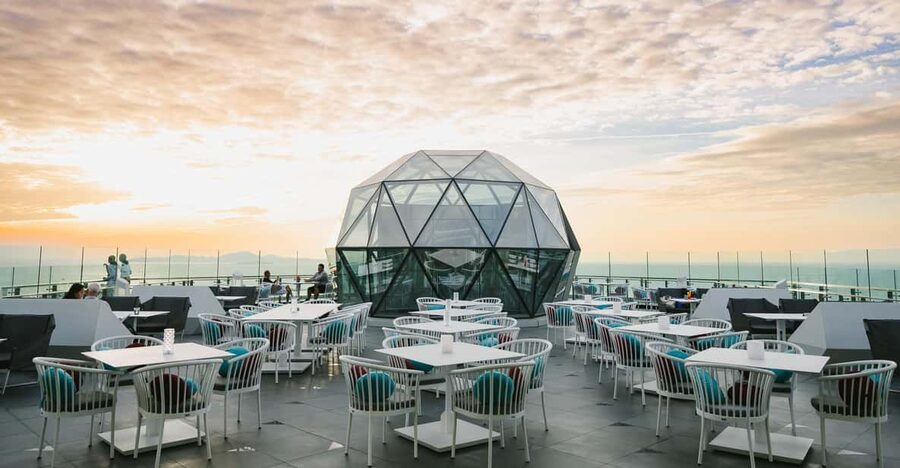 Pattaya: The Sky 32 at Grande CentrePoint Hotel - A Rooftop Dinner Above Pattaya
