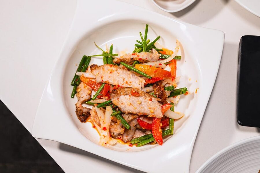 Pattaya: The Sky 32 at Grande CentrePoint Hotel - Service That Helps Set the Mood