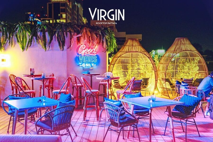 Pattaya: Virgin Rooftop - Live Music Adds the Evening Mood