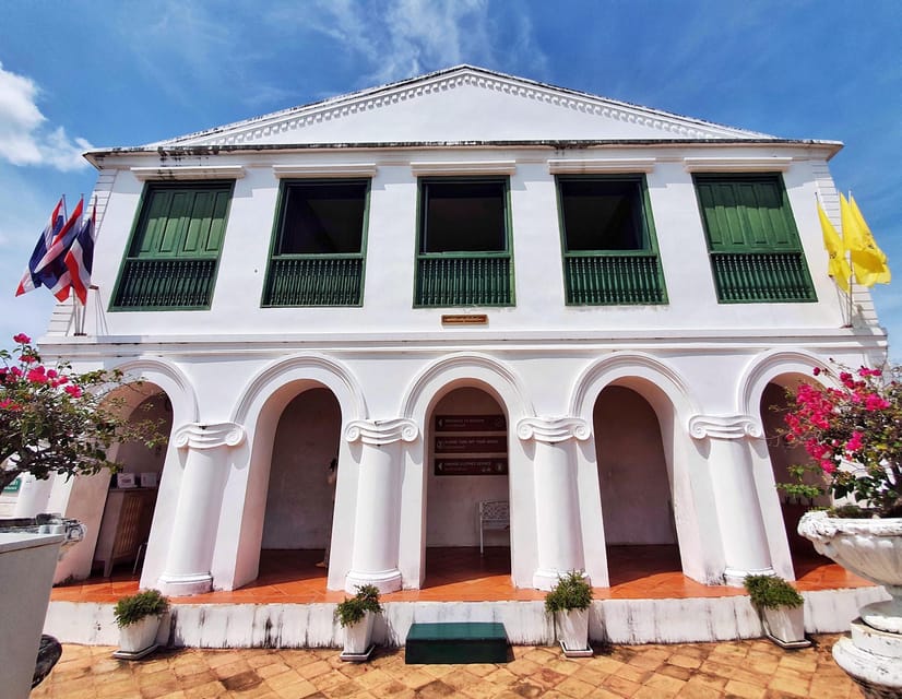 Petchaburi Temples & Royal Palace - small Join Group Tour - Who should book this Phetchaburi tour?