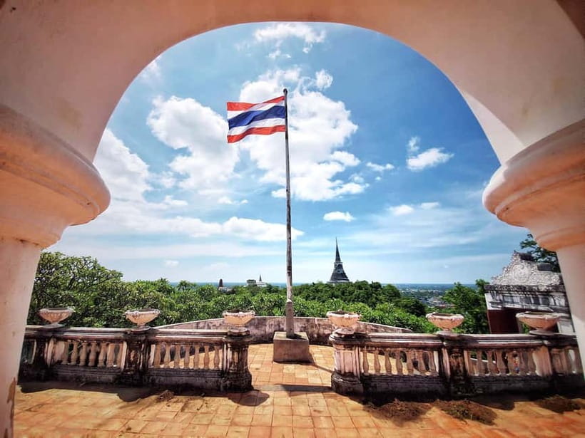 Petchaburi Temples & Royal Palace - small Join Group Tour - Khao Wang: royal rooms above the city