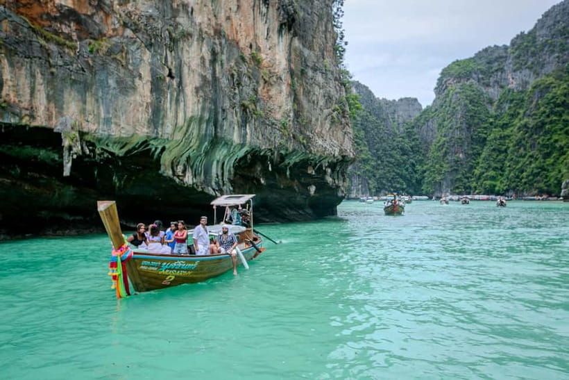 Phi Phi: 7 Island Longtail Boat Snorkeling Tour with Sunset - Guide quality and what to expect from the commentary