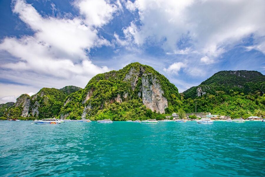 Phi Phi: Half-Day Phi Phi Snorkeling Trip by Longtail Boat - Guide quality and organization