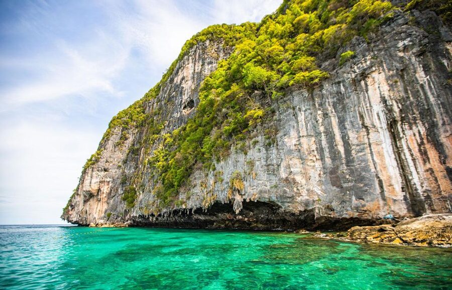 Phi Phi: Half-Day Phi Phi Snorkeling Trip by Longtail Boat - What the half-day Phi Phi trip is really like