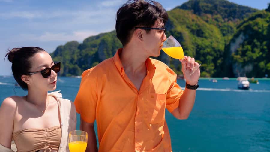 Phi Phi Island Highlights: Cruise, Snorkel & Buffet Lunch - The long morning from Phuket to the Phi Phi coast