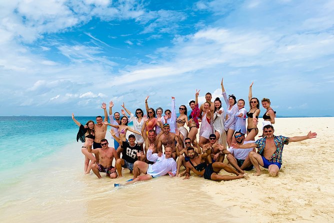 Phi Phi Islands Speedboat Day Trip from Phuket with Lunch - Lunch on Phi Phi Don