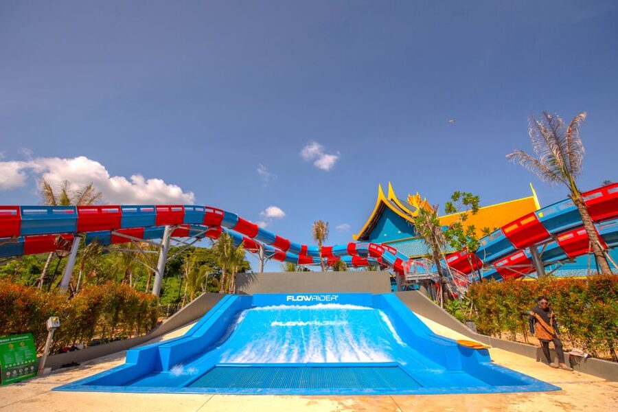 Phuket: Andamanda Water Park Ticket - The slides and ride rules