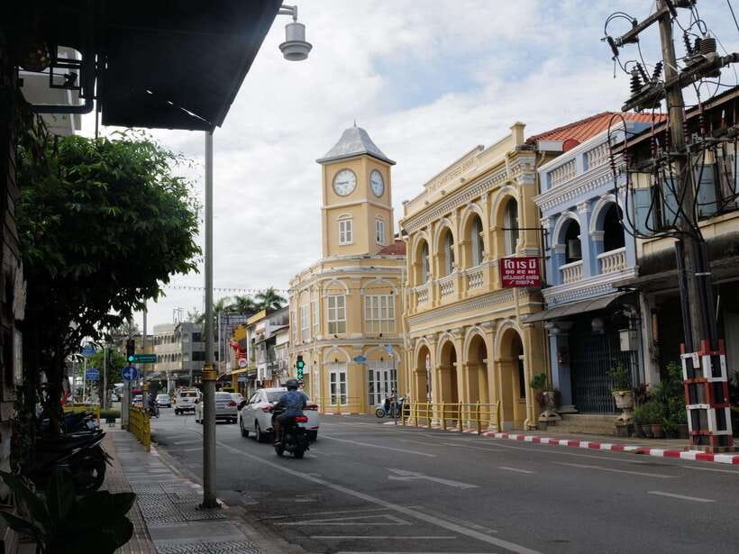 Phuket City Tour with Viewpoints, Temples & Elephant Feeding - A six-hour snapshot of Phuket