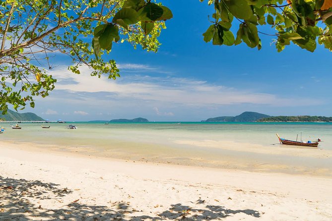 Phuket City Tour with Wat Chalong, Big Buddha & Famous Viewpoints - Guides can make or break the day