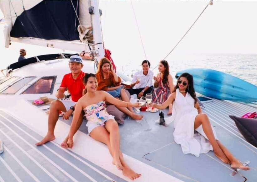 Phuket: Coral Island Catamaran Cruise with Sunset Dinner - Thai dinner as the sun goes down