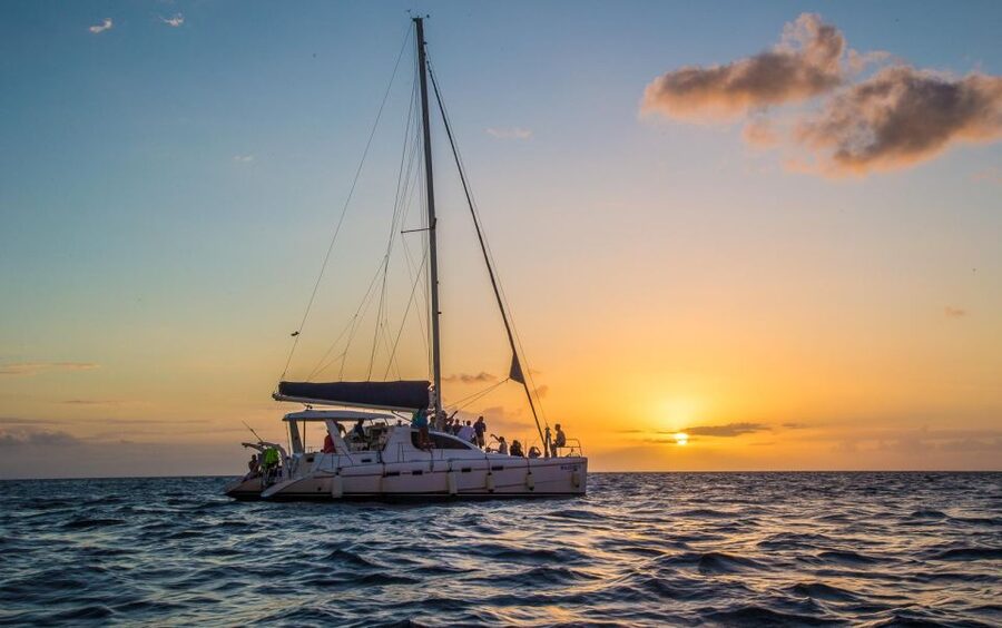 Phuket: Coral Island & Sunset Dinner by Sailing Catamaran - Who should book this Coral Island outing?