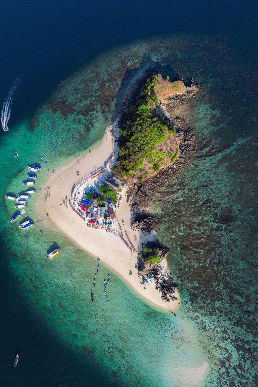 Phuket: Explore the Trio Khai Island Snorkelling Adventure - The speedboat ride to the islands