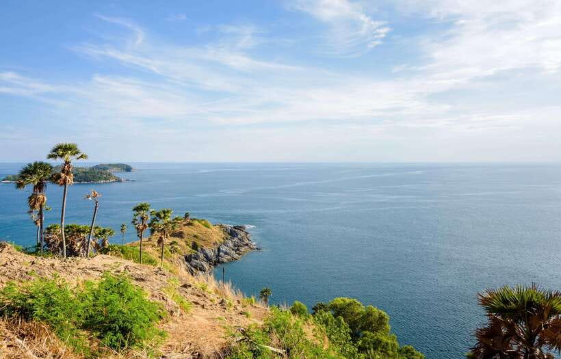 Phuket: Half-Day Viewpoint, Big Buddha and Wat Chalong Tour - Phuket Old Town, from food stalls to old shop houses