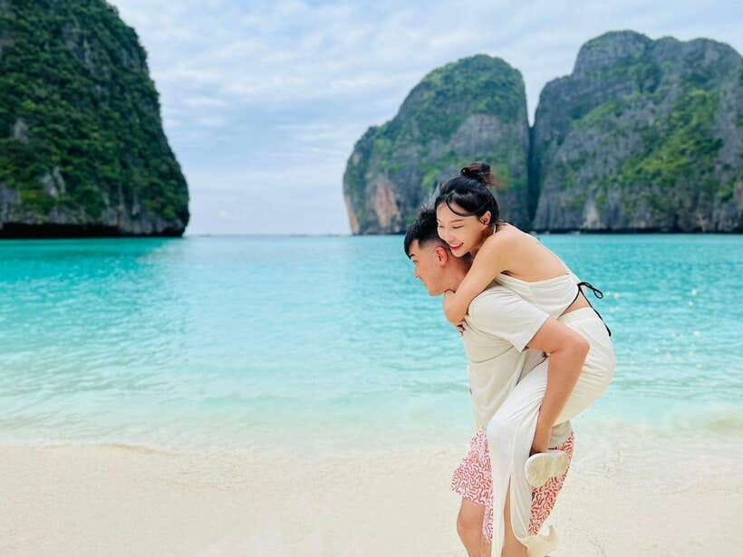 Phuket: Phi Phi Islands and Maya Bay Day Trip with Lunch - Snorkeling near Lo Sama Bay and Green Island