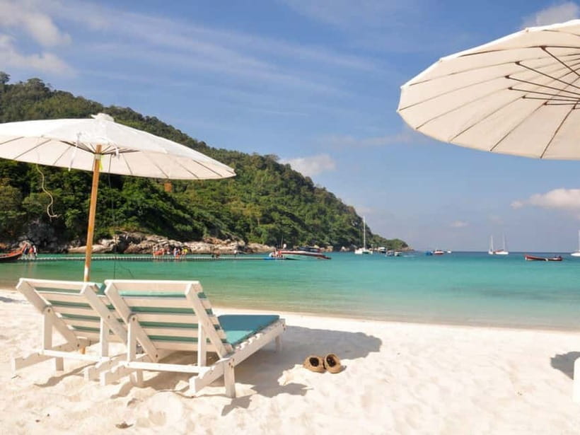 Phuket: Racha and Banana Beach by Speedboat with Lunch - Who will enjoy this day most