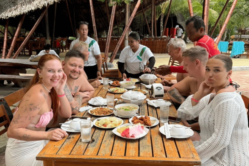Phuket: Racha and Coral Islands Speedboat Trip with Lunch - Coral Island brings lunch and more free time