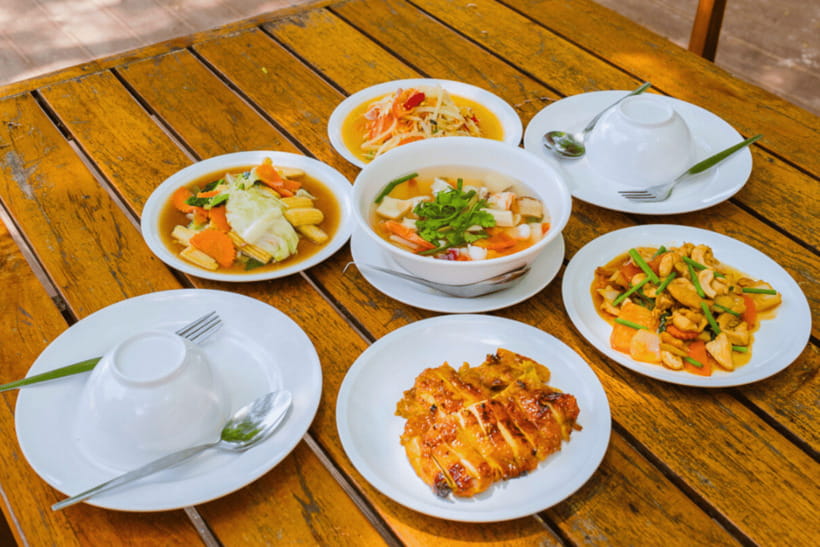 Phuket: Racha and Coral Islands Speedboat Trip with Lunch - Who will enjoy this island day?