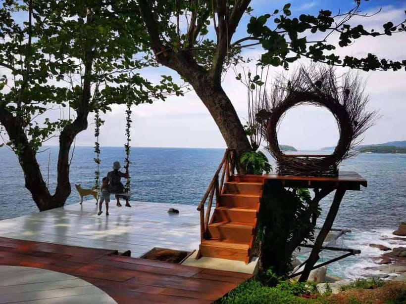 Phuket: Rock Beach Swing Entry Ticket - The optional photographer and how to use the service