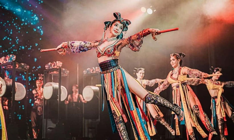 Phuket: Simon Cabaret Show Tickets Optional First 3 Rows - Who will enjoy Simon Cabaret most?