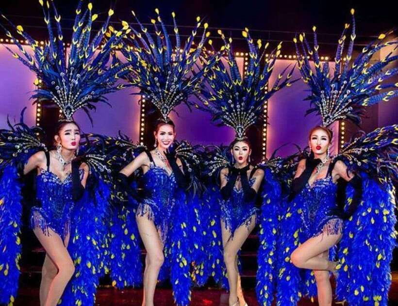 Phuket: Simon Cabaret Show VIP Tickets - Arriving at the Patong venue