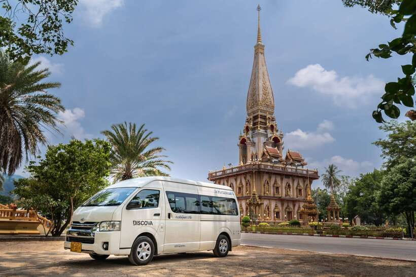 Phuket: Wat Chalong, Viewpoint, and Old Town Guided Tour - The guides make the biggest difference