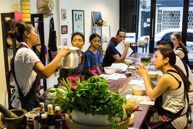 Pink Chili - Thai Cooking Class and Market Tour in Bangkok - Who will enjoy this Thai cooking class?