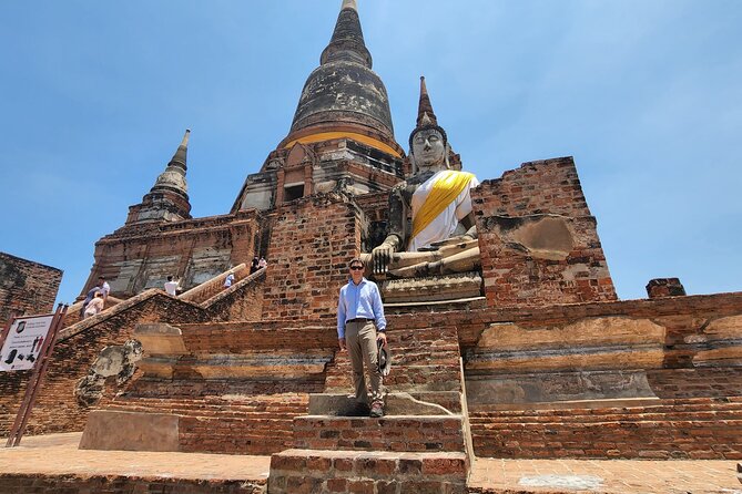 Private Ayutthaya Day Tour from Bangkok With Lunch - Wat Mahathat and the Buddha head in tree roots