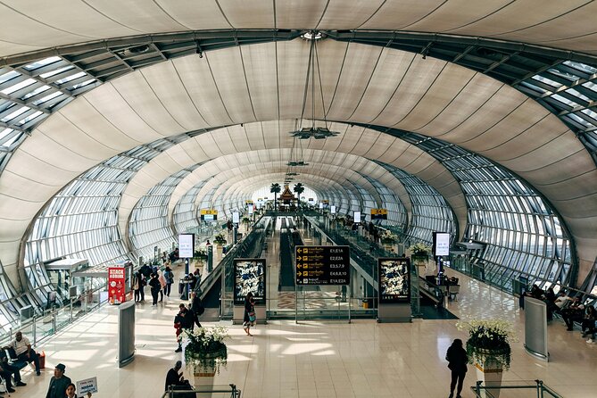 Private Bangkok Airport Transfer by Comfortable SUV - Meeting the team at Suvarnabhumi Airport