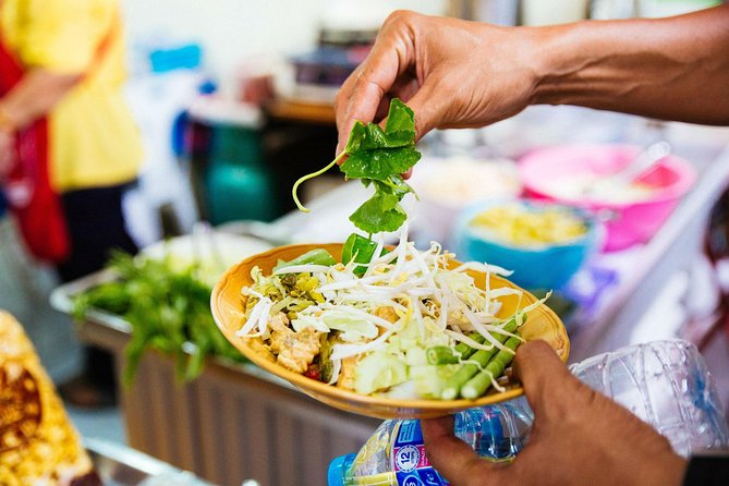 Private Culinary Kickstart Tour of Bangkok with a Local - Fruit, coconut, and mango sticky rice