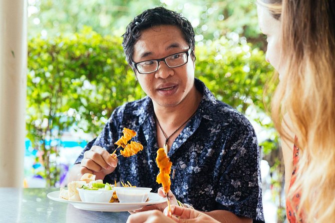 Private Culinary Kickstart Tour of Bangkok with a Local - What the guides add to the experience