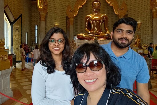 Private Custom Tour with a Local Guide - Wat Traimit and Bangkok’s Golden Buddha