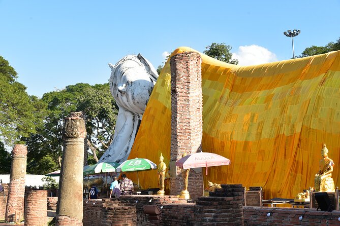 Private Excursion to Ayutthaya, World Heritage site and Ang-Thong Discovery - Wat Mahathat and the Buddha in the tree roots
