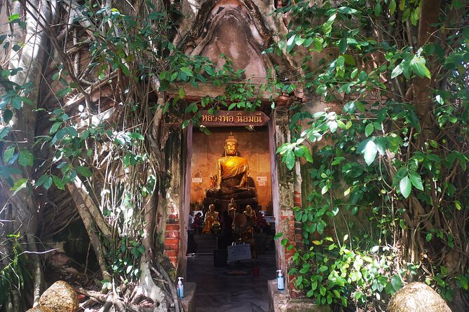 Private Excursion to Maeklong Railway & Amphawa Floating Markets - Food, comfort, and the small details
